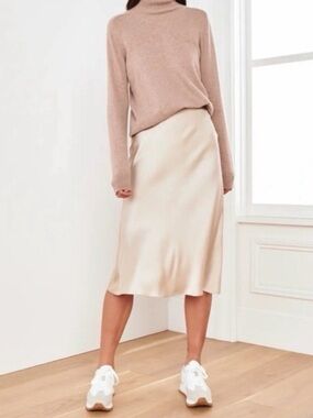 Quince Silk Skirt Midi in Champagne